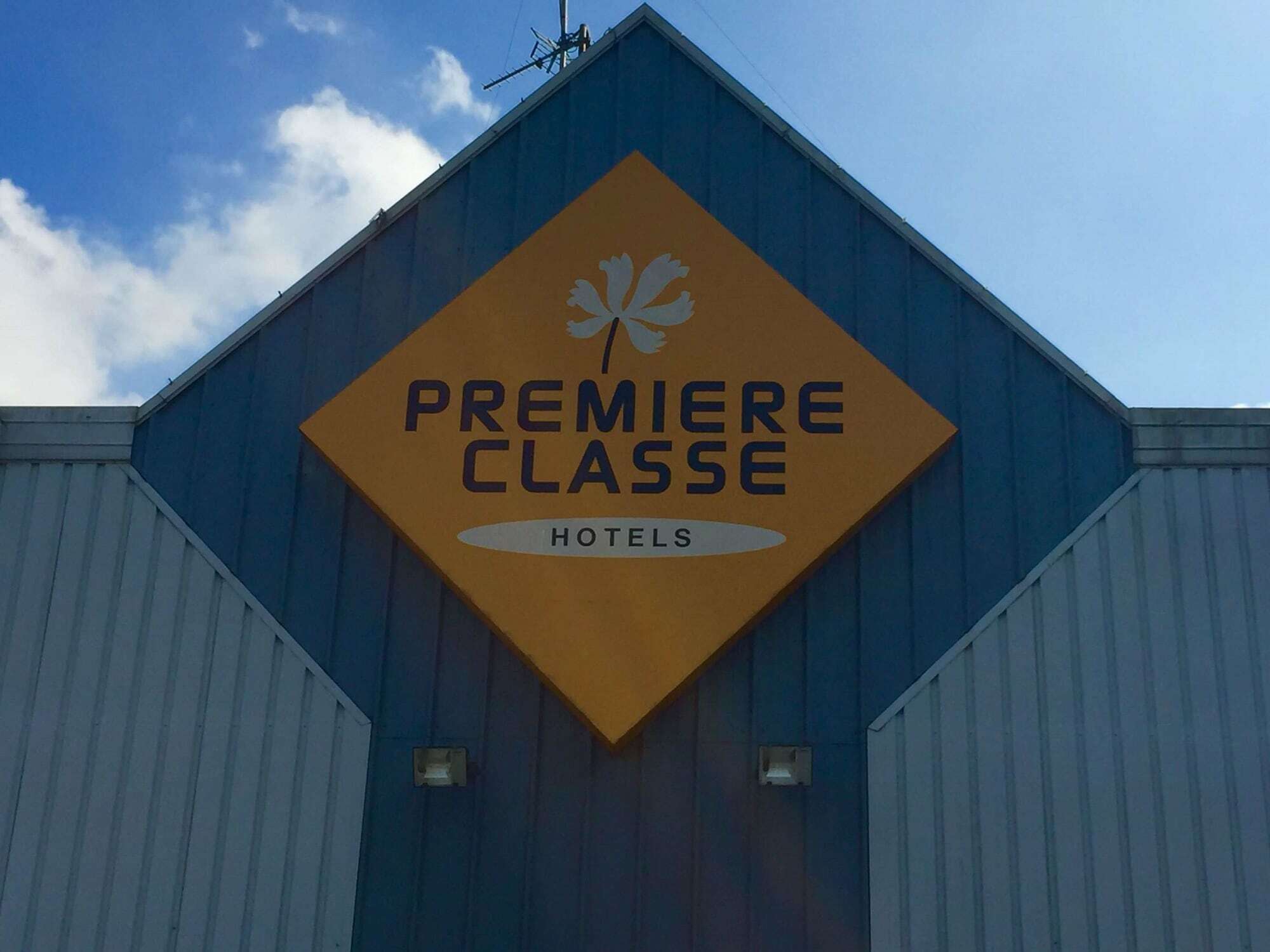 Premiere Classe Valenciennes Sud - Rouvignies Prouvy Ngoại thất bức ảnh
